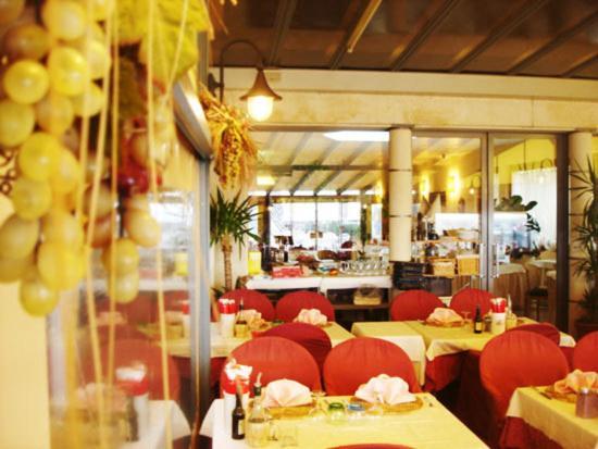 Hotel Ristorante Miralago Garda  Exterior photo