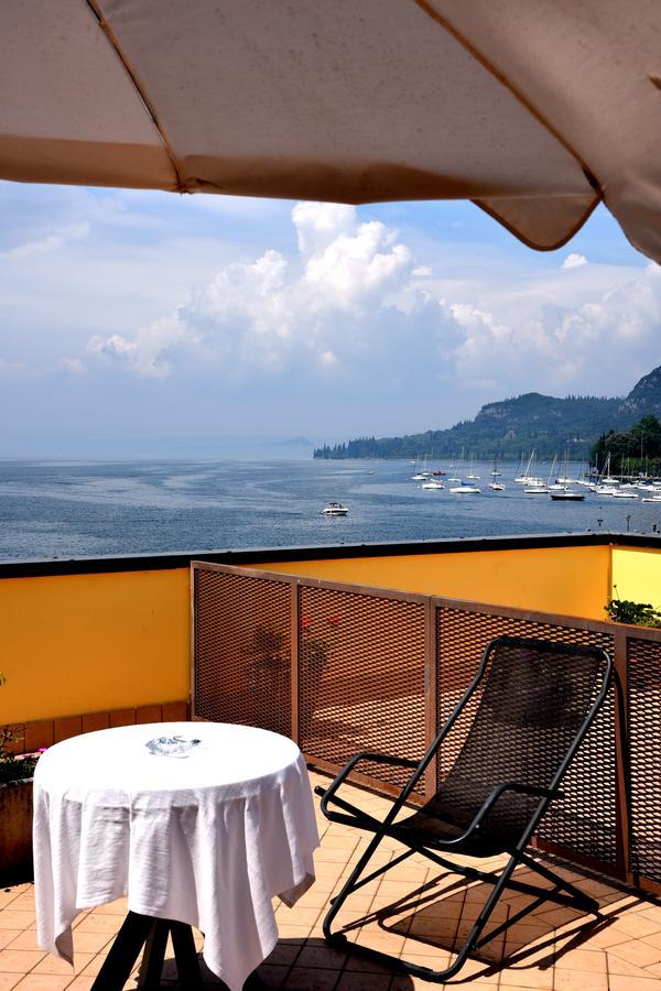 Hotel Ristorante Miralago Garda  Exterior photo